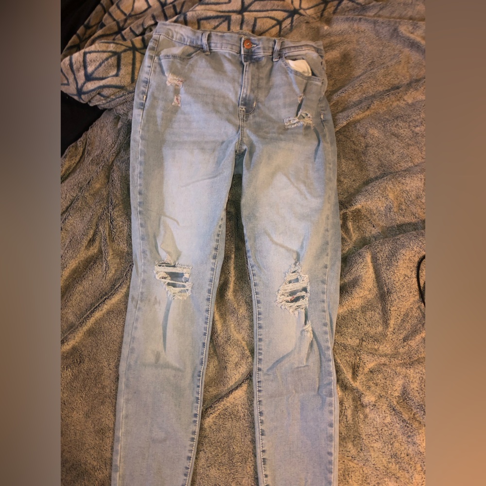 Light blue stretchy jeans